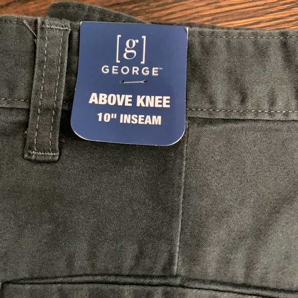 2 pair- Men’s stretch flat front shorts size 36 - Picture 2 of 6